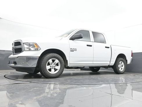 Used 2022 RAM 1500 Classic SLT w/ Protection Group AWD/4WD image 27