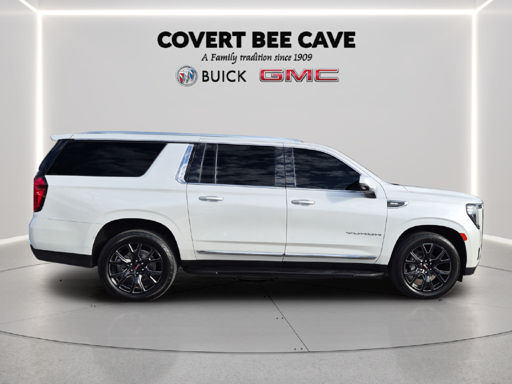 Used 2023 GMC Yukon XL SLT w/ SLT Luxury Package AWD/4WD image 8