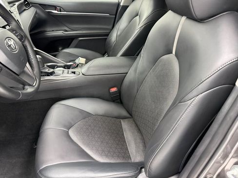 Used 2023 Toyota Camry XSE image 27