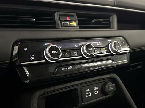 Used 2024 Honda Pilot EX-L image 19