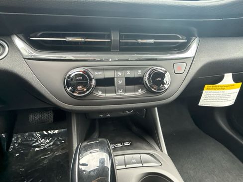 New 2026 Buick Envista Preferred w/ Convenience I Package FWD image 33