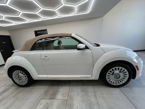 Used 2016 Volkswagen Beetle 1.8T SE FWD image 8