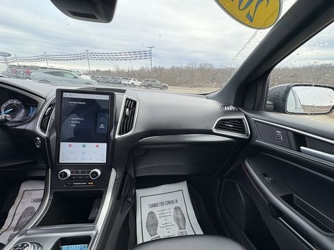 Used 2022 Ford Edge ST-Line image 24