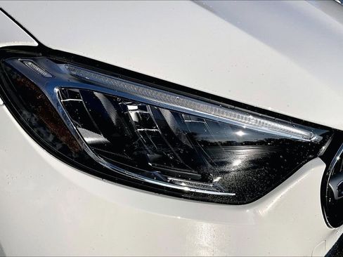 Used 2026 Mercedes-Benz GLC 300 4MATIC image 31
