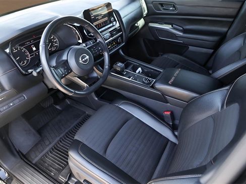 Used 2024 Nissan Pathfinder Rock Creek image 10