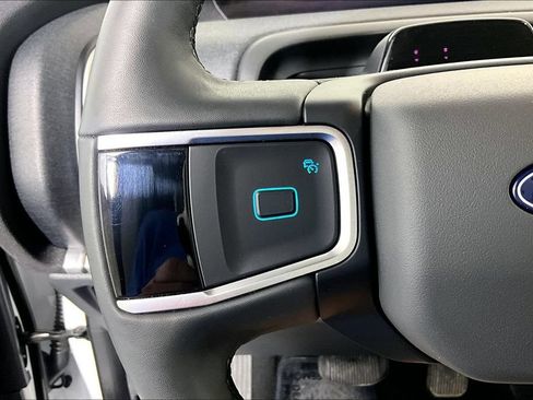 Used 2025 Ford Expedition Active AWD/4WD image 18