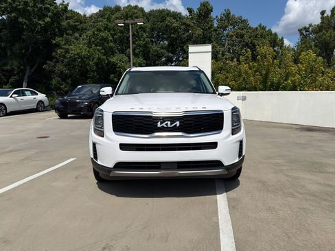 Used 2022 Kia Telluride S AWD/4WD image 6