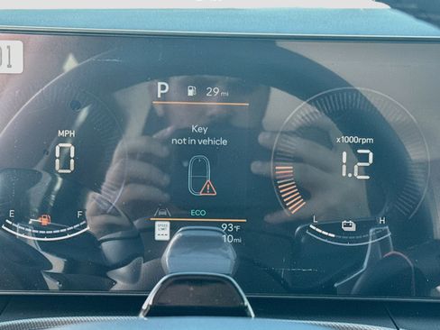 New 2027 Hyundai Santa Fe SEL FWD image 9