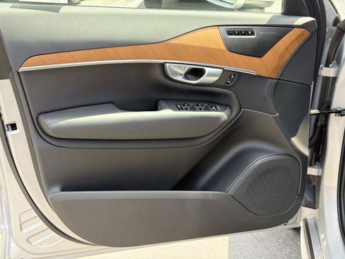 Certified 2024 Volvo XC90 B6 Plus AWD/4WD image 15