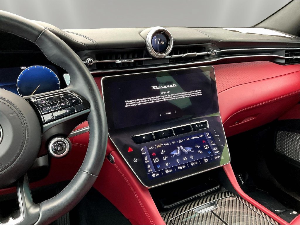 Used 2023 Maserati Grecale Modena AWD/4WD image 9