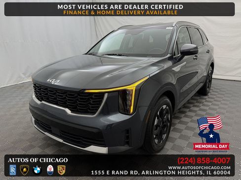 Used 2024 Kia Sorento S FWD image 1
