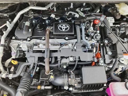Used 2026 Toyota Corolla LE FWD image 21