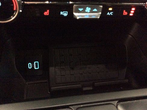 Used 2024 Ford F150 XLT w/ Equipment Group 303A High image 35