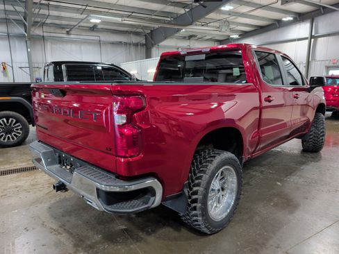 Used 2021 Chevrolet Silverado 1500 LT w/ Diesel Off-Road Package AWD/4WD image 3