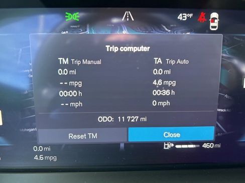 Certified 2025 Volvo XC60 B5 Plus image 21