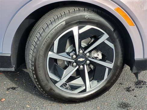 Used 2024 Chevrolet Equinox EV LT image 9