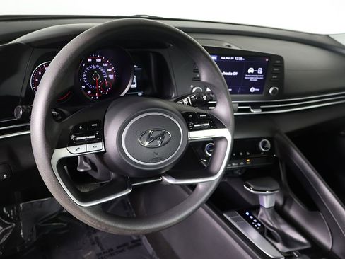 Used 2023 Hyundai Elantra SEL FWD image 23