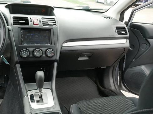 Used 2014 Subaru Crosstrek 2.0i Premium AWD/4WD image 23