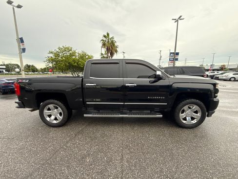 Used 2017 Chevrolet Silverado 1500 LTZ Z71 w/ LTZ Plus Package AWD/4WD image 4