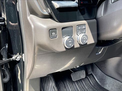 Used 2024 GMC Sierra 1500 Elevation w/ Elevation Premium Package image 36