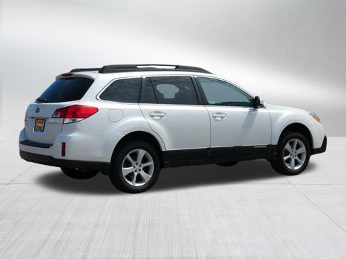Used 2013 Subaru Outback 2.5i Premium AWD/4WD image 7