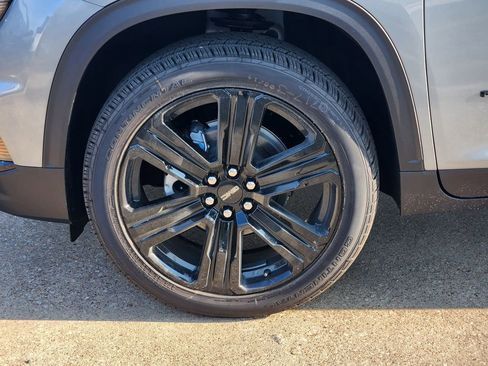 New 2026 GMC Acadia Elevation w/ Black Edition FWD image 7