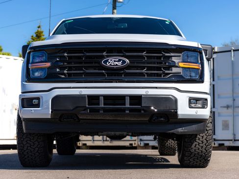 New 2025 Ford F150 XLT w/ Equipment Group 303A High image 9