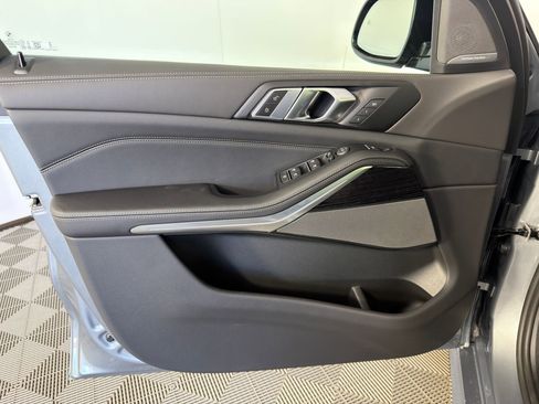 New 2026 BMW X5 sDrive40i w/ M Sport Package image 10