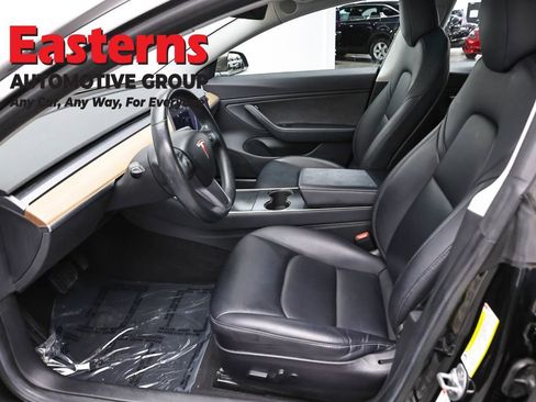 Used 2018 Tesla Model 3 RWD image 14