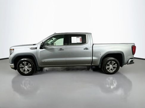 Used 2025 GMC Sierra 1500 SLT AWD/4WD image 5