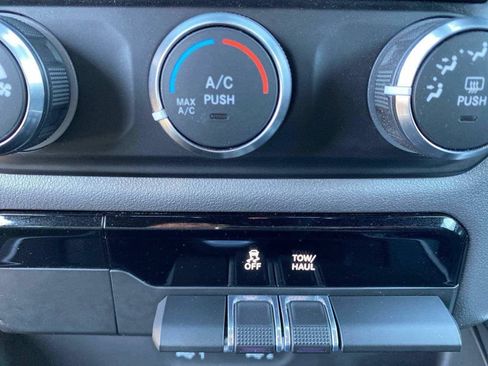 Used 2023 RAM 1500 Big Horn AWD/4WD image 14