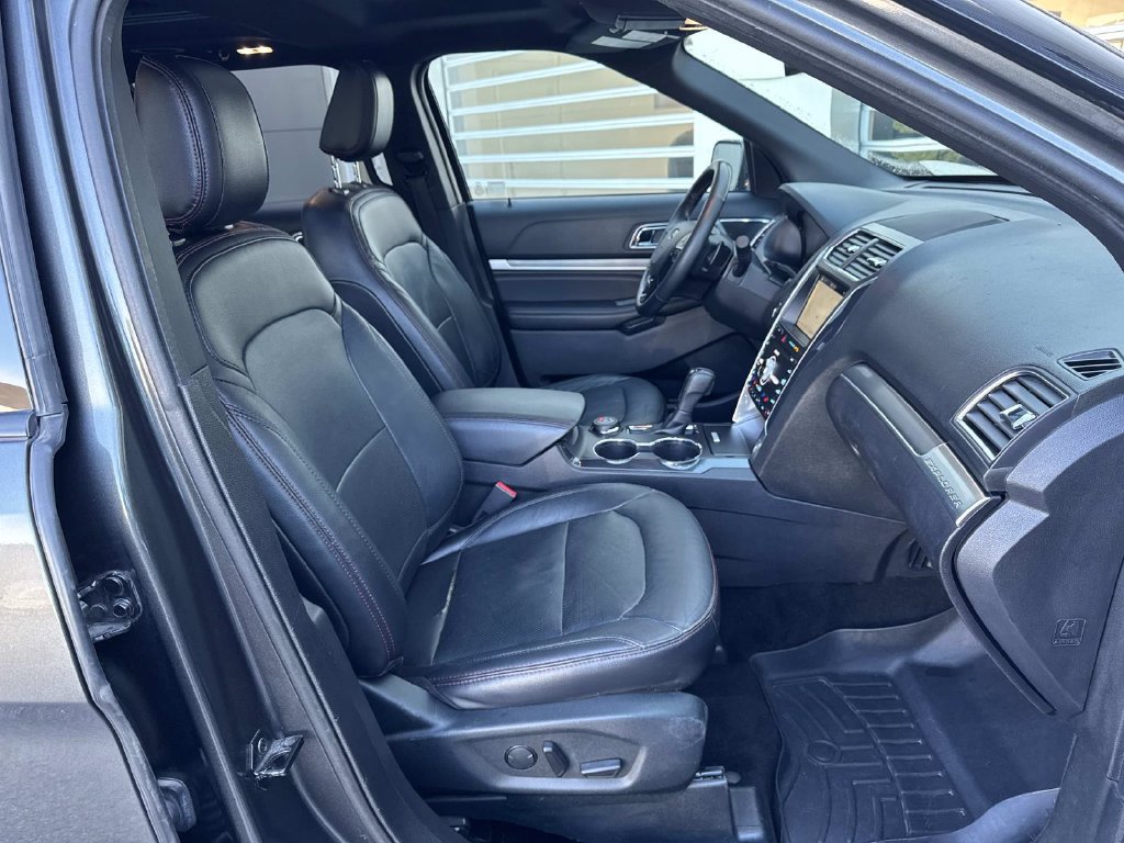 Used 2019 Ford Explorer Sport w/ Equipment Group 401A AWD/4WD image 10