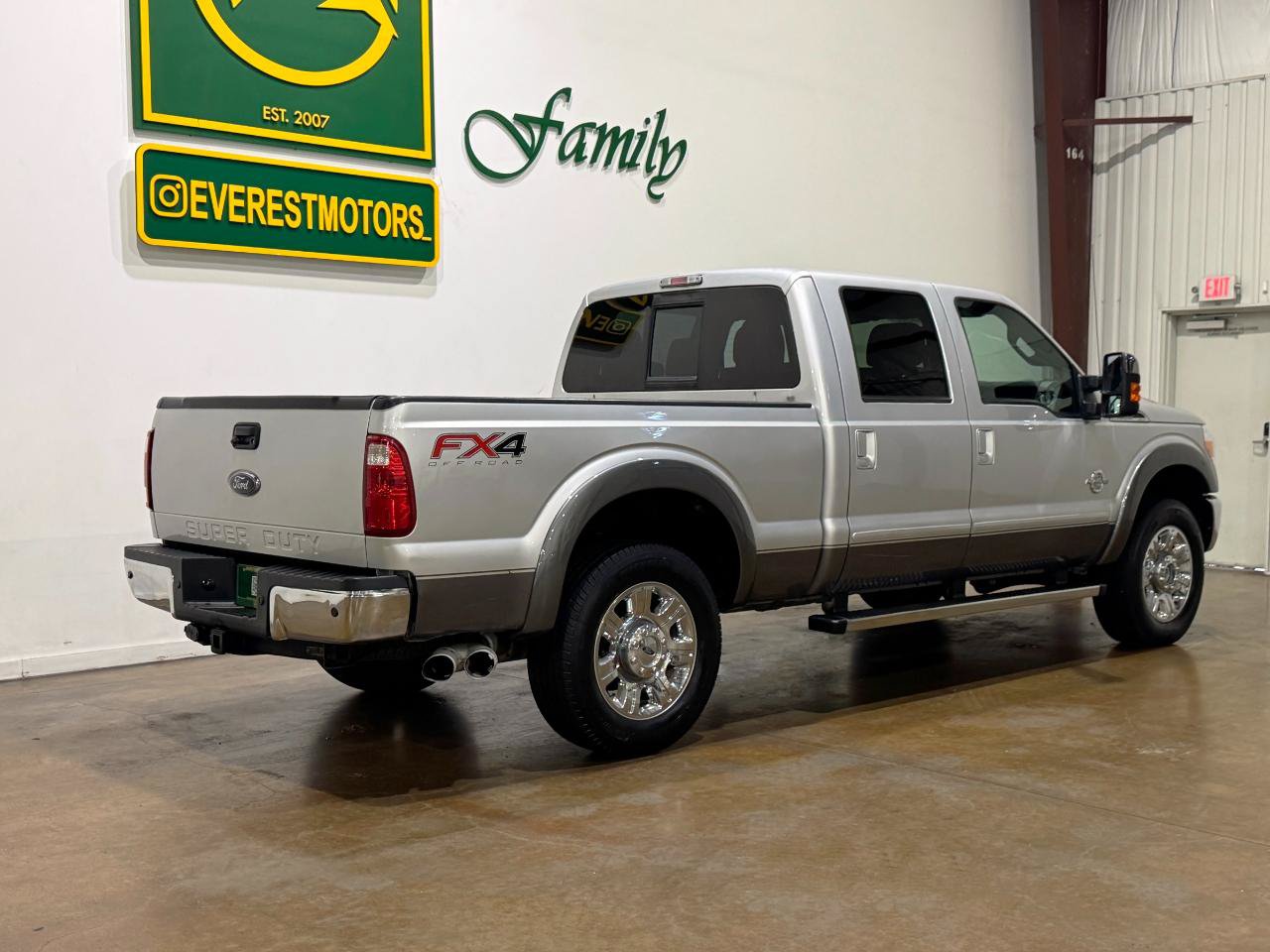 Used 2012 Ford F250 Lariat w/ Chrome Pkg AWD/4WD image 8