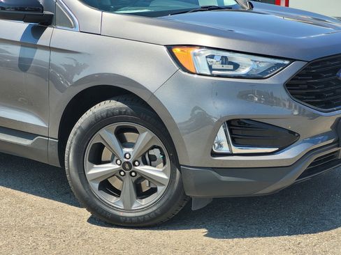 Certified 2022 Ford Edge SEL w/ Sport Appearance Package image 8