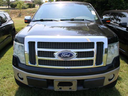 Used 2010 Ford F150 Lariat AWD/4WD image 2