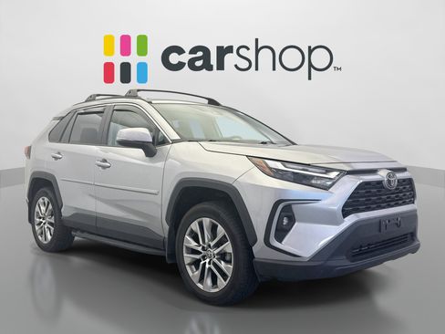 Used 2023 Toyota RAV4 XLE Premium AWD/4WD image 7
