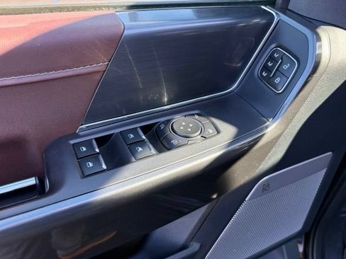 Used 2023 Ford F150 Lariat w/ Equipment Group 502A High AWD/4WD image 18