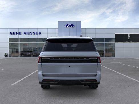 New 2026 Lincoln Navigator L Reserve w/ Jet Appearance Package AWD/4WD image 27