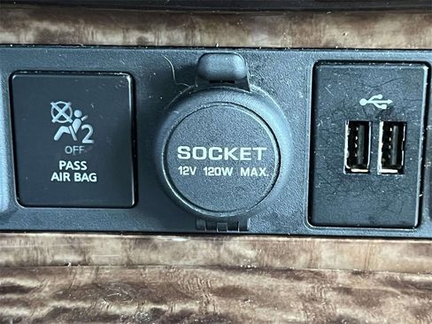 Used 2020 Nissan Armada Platinum w/ Cargo Package image 29