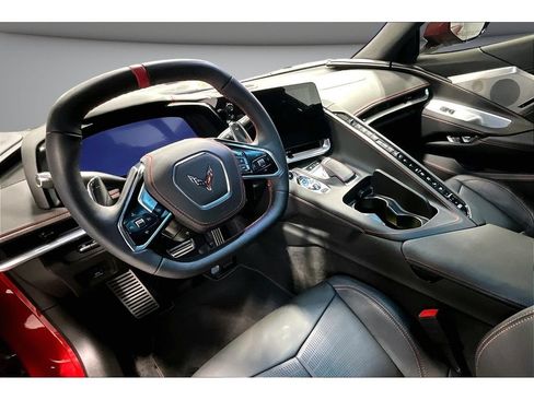 Used 2024 Chevrolet Corvette Stingray Premium Cpe w/ Z51 Performance Package RWD image 9