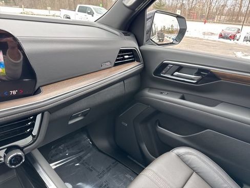 New 2026 Chevrolet Suburban High Country AWD/4WD image 79