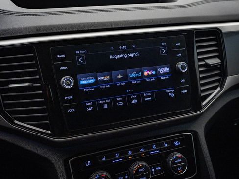 Used 2021 Volkswagen Atlas SEL Premium image 30