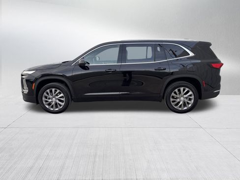 Used 2025 Buick Enclave Preferred image 4