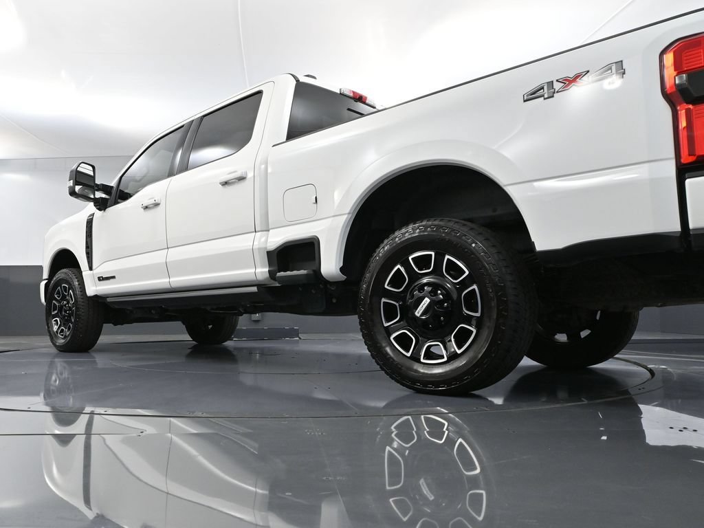 Used 2025 Ford F250 Platinum AWD/4WD image 47