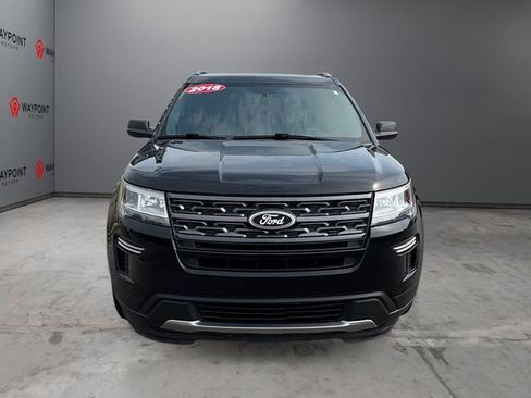 Used 2018 Ford Explorer XLT AWD/4WD image 11