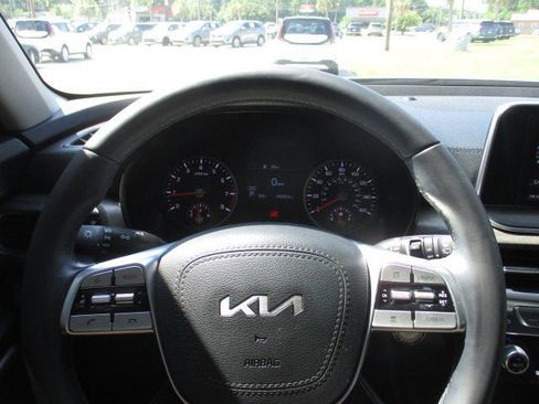 Used 2022 Kia Telluride EX w/ EX Premium Package image 20