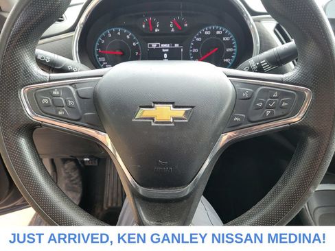 Used 2020 Chevrolet Malibu LT FWD image 12