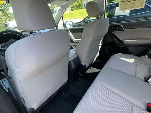 Used 2017 Subaru Forester 2.5i Premium AWD/4WD image 26