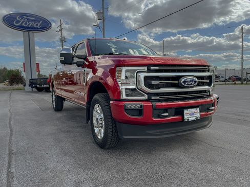 Used 2022 Ford F350 Platinum w/ FX4 Off-Road Package AWD/4WD image 8