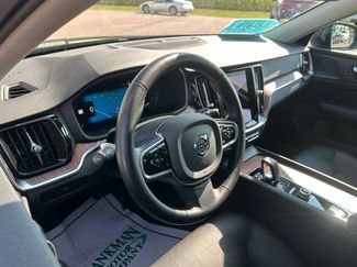 Used 2025 Volvo V60 B5 Cross Country Plus AWD/4WD video 2